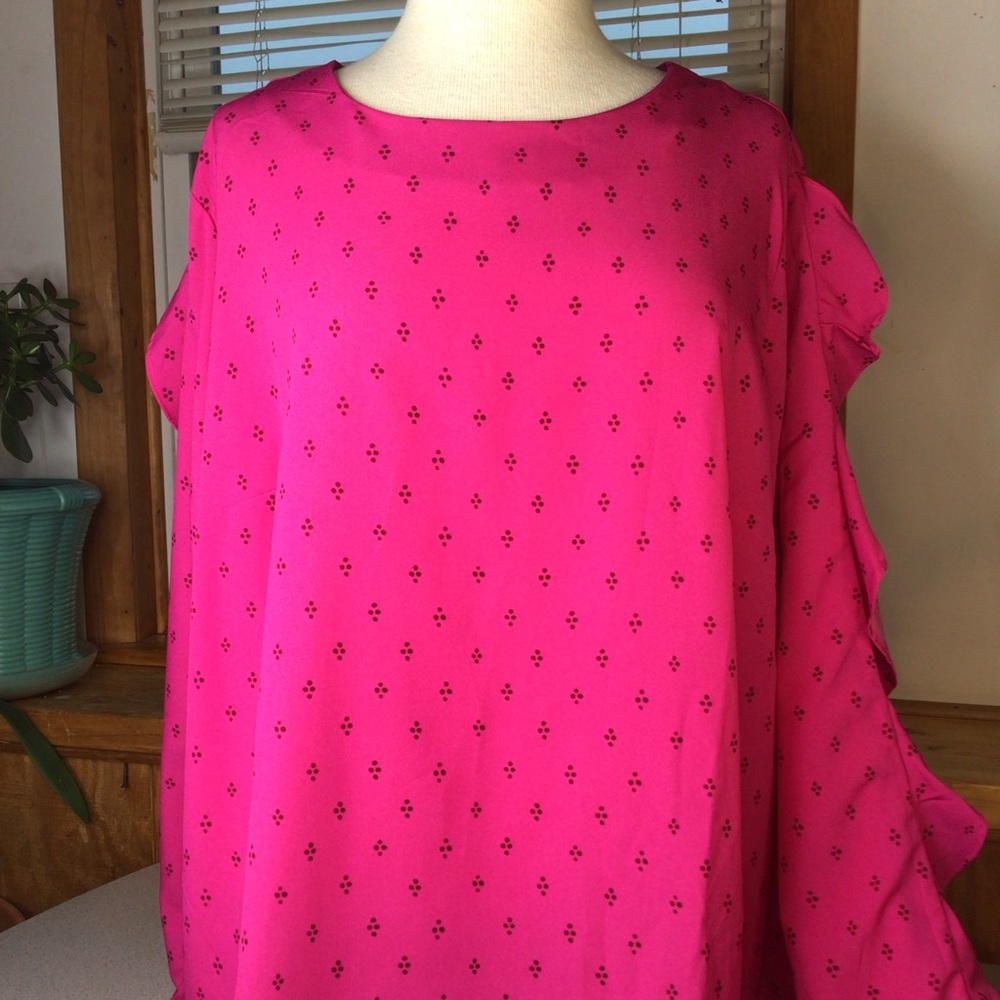 Ava & Viv long ruffle sleeve blouse size 2X